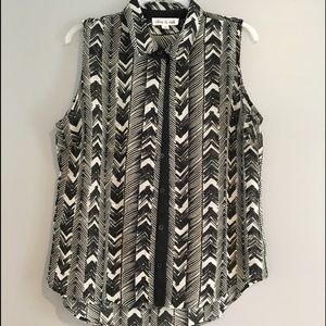 Olive & Oak black cream button down silky top